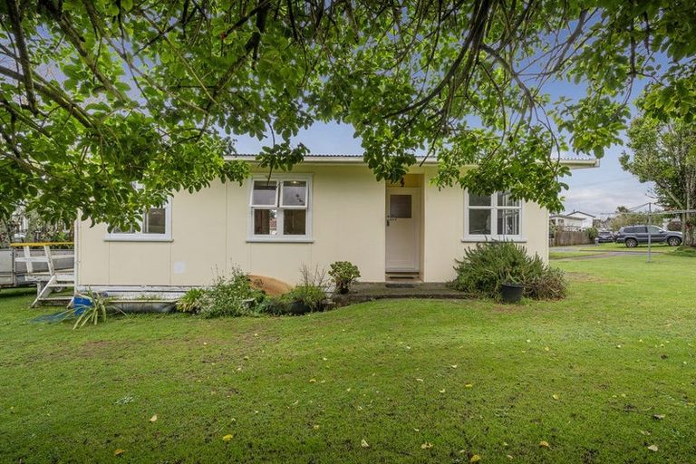 Photo of property in 5 Daphne Road, Tairua, 3508