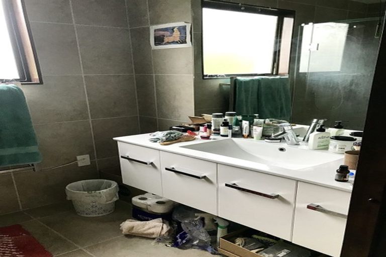 Photo of property in 52 Homebush Road, Khandallah, Wellington, 6035