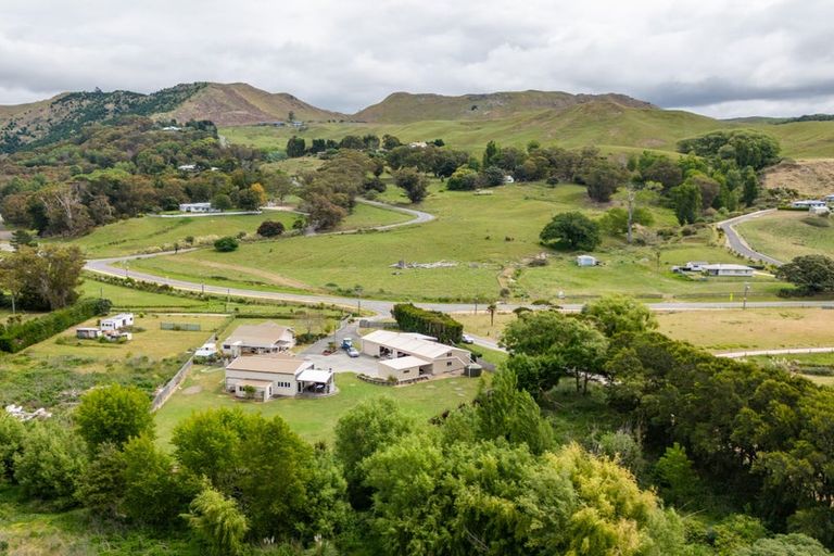 Photo of property in 2195 Waimarama Road, Waimarama, Havelock North, 4294
