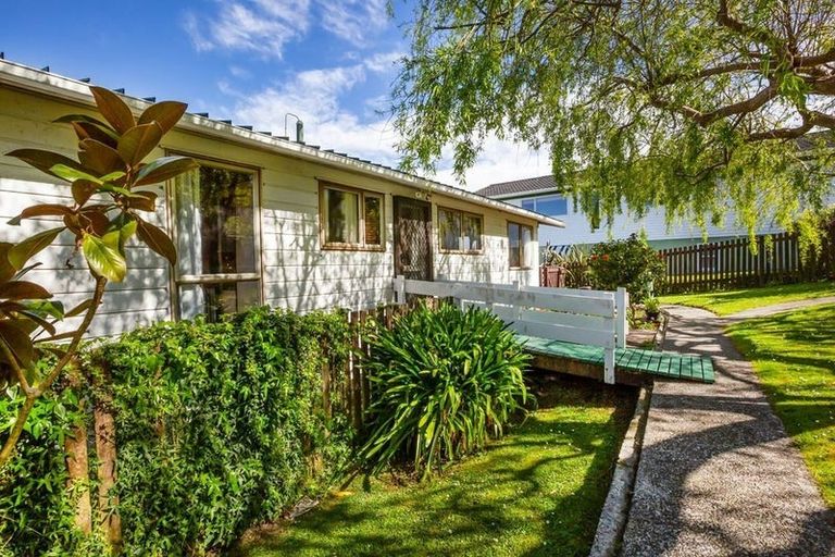 Photo of property in 7 Tweed Road, Papakowhai, Porirua, 5024