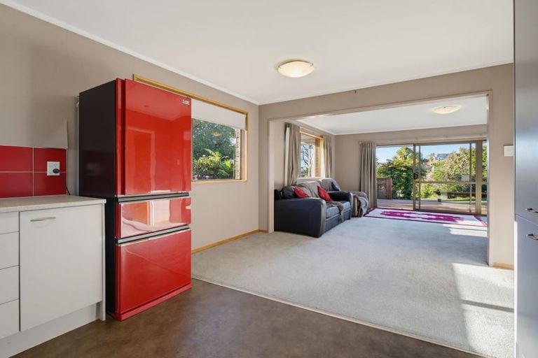 Photo of property in 10b Taurus Place, Kawaha Point, Rotorua, 3010