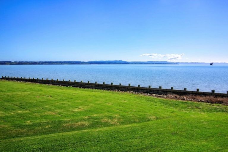 Photo of property in 34b Crispe Road, Clarks Beach, 2122