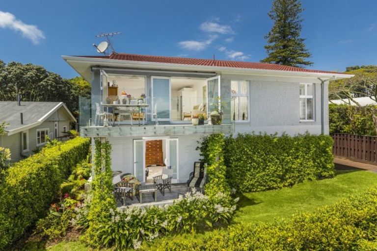 Photo of property in 1/7 Macky Avenue, Devonport, Auckland, 0624