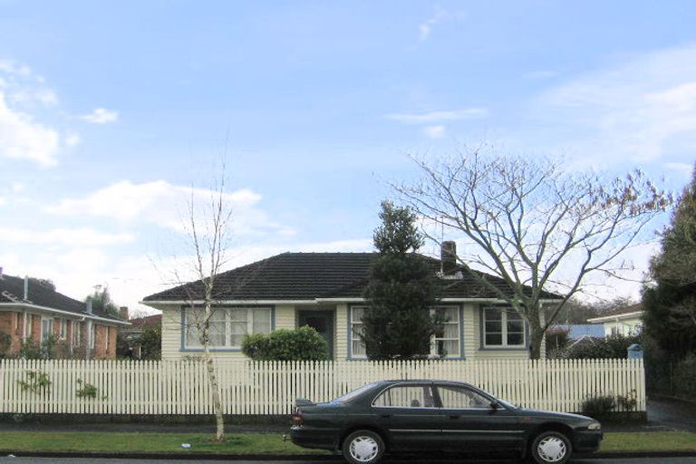 Photo of property in 83 Montgomery Crescent, Bader, Hamilton, 3206