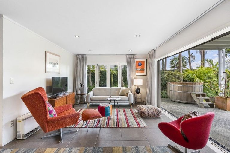 Photo of property in 15 Grosvenor Street, Grey Lynn, Auckland, 1021
