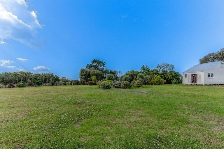 Photo of property in 64 Mosston Road, Castlecliff, Whanganui, 4501