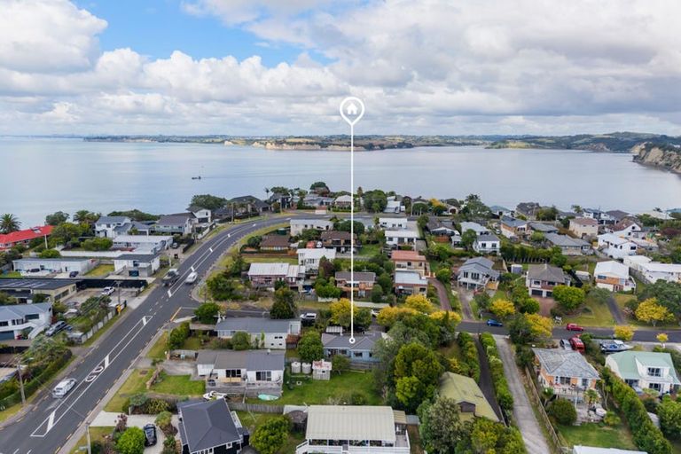 Photo of property in 1 Rakino Avenue, Manly, Whangaparaoa, 0930