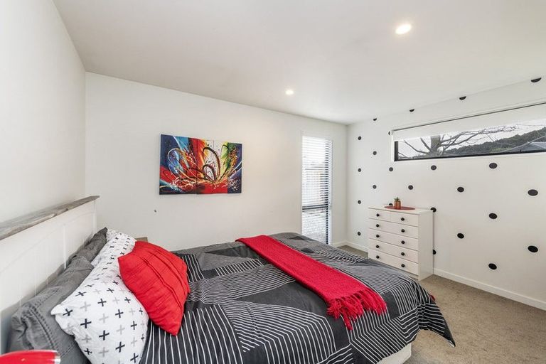 Photo of property in 112 Rob Roy Lane, Wanaka, 9305