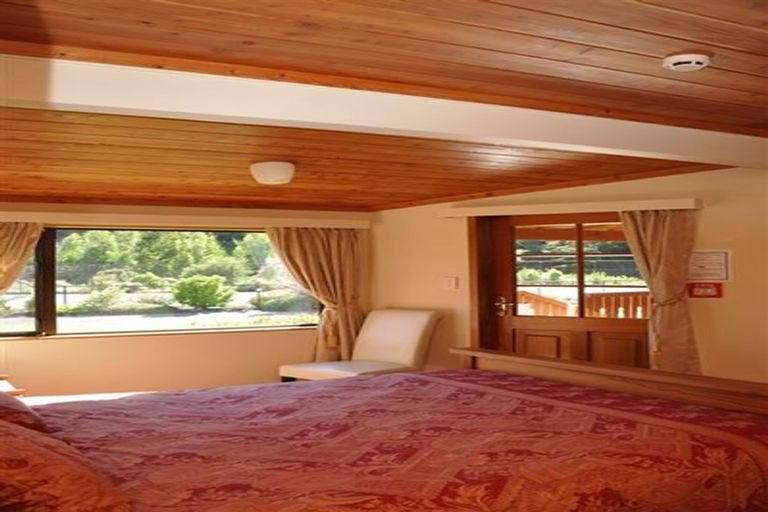 Photo of property in Wakamarina Lodge, 441 Wakamarina Road, Canvastown, Havelock, 7178