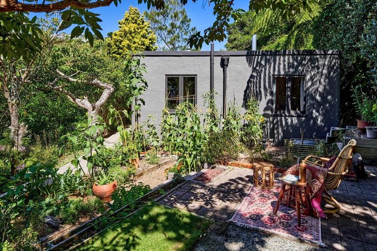 Photo of property in 306 Ohiro Road, Brooklyn, Wellington, 6021