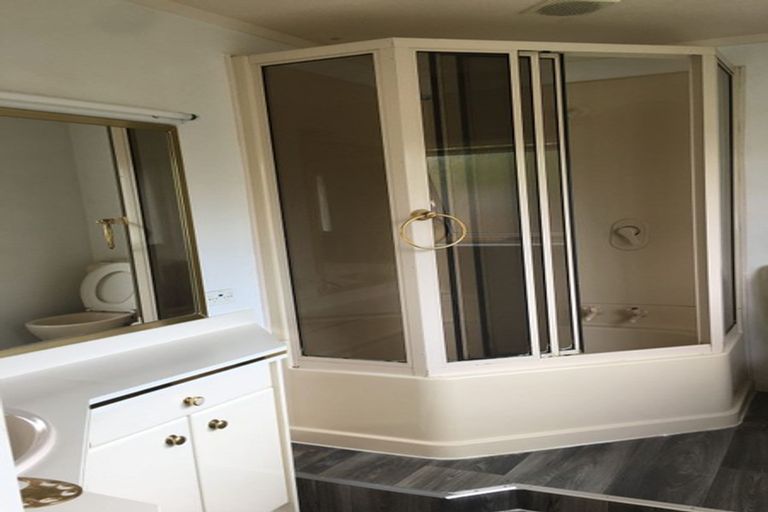 Photo of property in 6 Pennant Street, Long Bay, Auckland, 0630