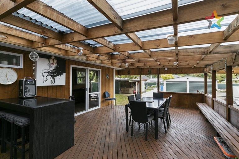 Photo of property in 71 Wellington Road, Wainuiomata, Lower Hutt, 5014