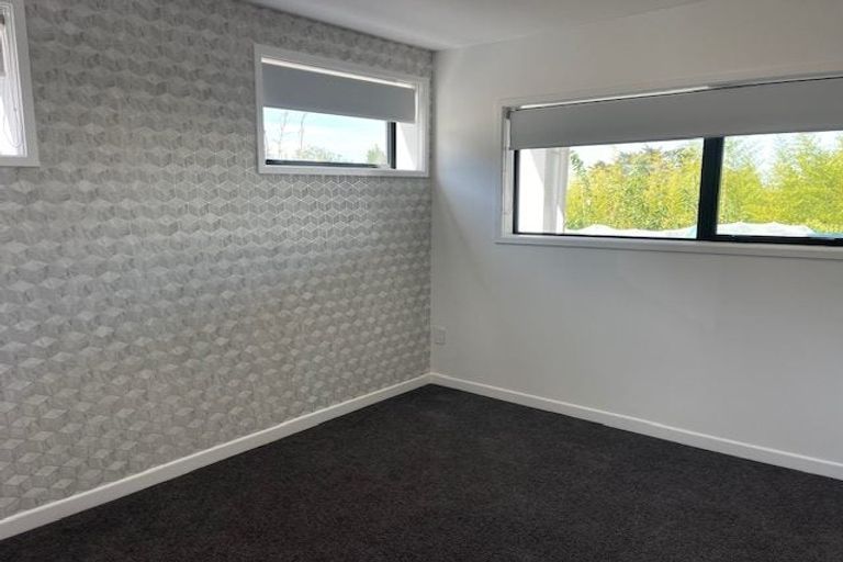 Photo of property in 27 Sunset Road, Totara Vale, Auckland, 0632