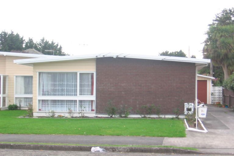 Photo of property in 3c Porutu Street, Fairfield, Lower Hutt, 5011