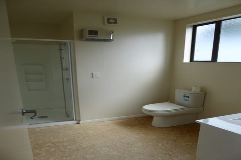 Photo of property in 16 Shortland Street, Caversham, Dunedin, 9011