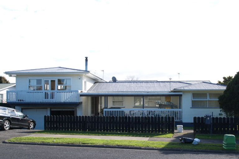 Photo of property in 8 Walden Place, Mangere East, Auckland, 2024
