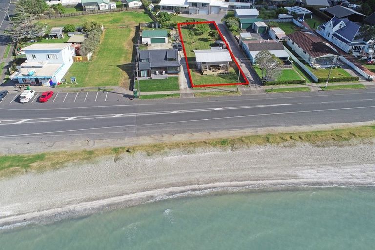 Photo of property in 1553 Clevedon Kawakawa Road, Kawakawa Bay, Papakura, 2585