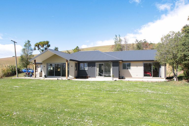 Photo of property in 22 Kinnaird Street, Herbert, Oamaru, 9495