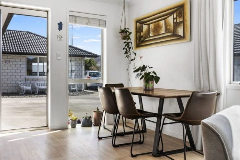 Photo of property in 24 Benmore Crescent, Pyes Pa, Tauranga, 3112