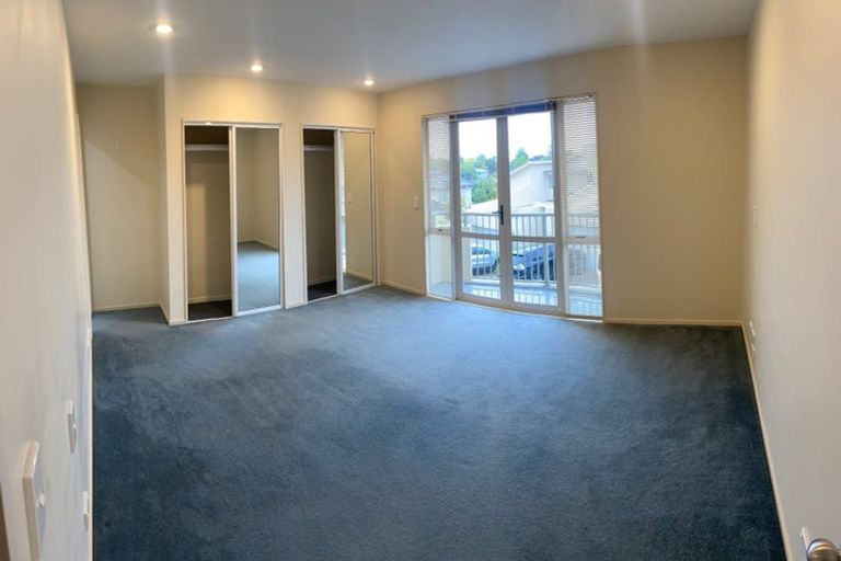 Photo of property in 7 Gillett Place, Botany Downs, Auckland, 2014