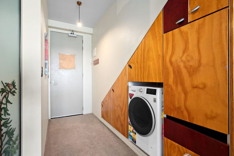 Photo of property in Qba Apartments, 3d/51 Webb Street, Mount Cook, Wellington, 6011