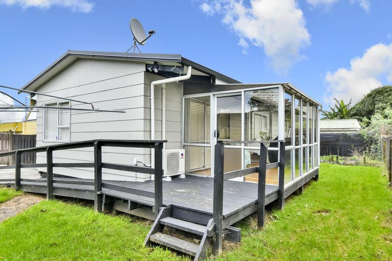 Photo of property in 4b Smiths Avenue, Papakura, 2110