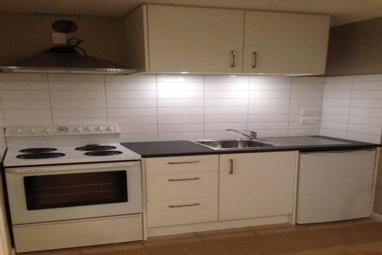 Photo of property in 34b Mackinnon Terrace, Sunshine Bay, Queenstown, 9300