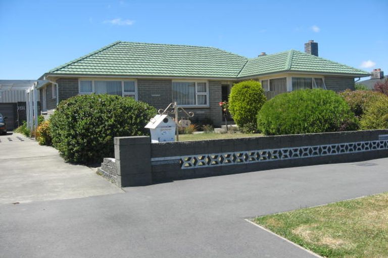 Photo of property in 14 Aileen Place, Upper Riccarton, Christchurch, 8041