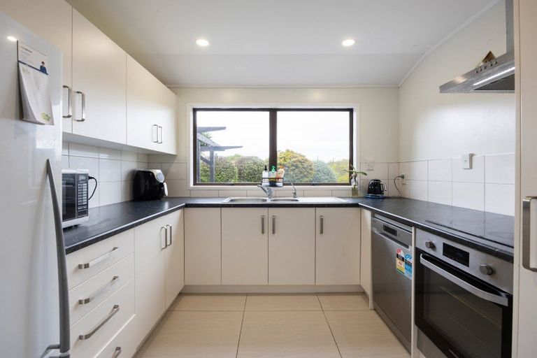 Photo of property in 43 Lachlan Drive, Dinsdale, Hamilton, 3204