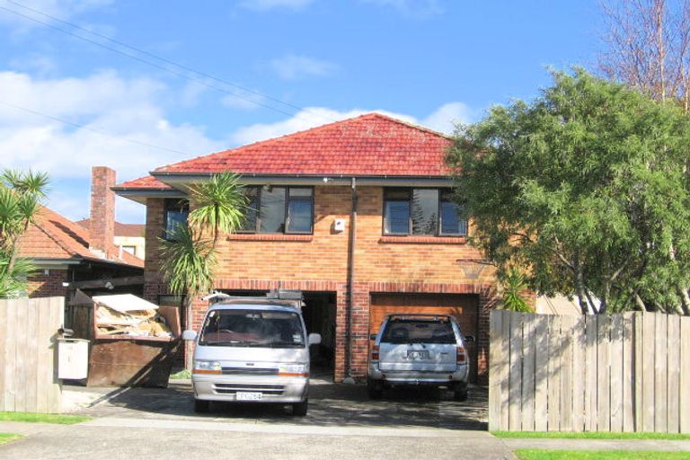 Photo of property in 2/13 Hattaway Avenue, Bucklands Beach, Auckland, 2012