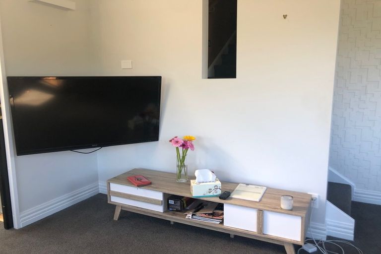 Photo of property in 134 Wadestown Road, Wadestown, Wellington, 6012