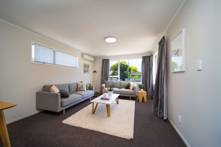 Photo of property in 18 Desmond Place, Otara, Auckland, 2023