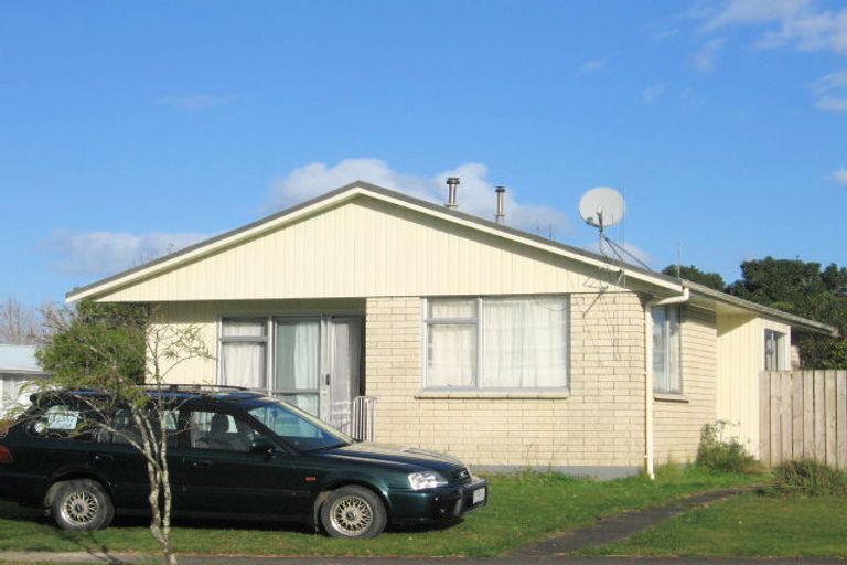Photo of property in 45 Oakfield Crescent, Pukete, Hamilton, 3200
