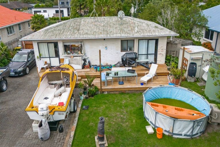 Photo of property in 16 Fourth View Avenue, Beachlands, Auckland, 2018