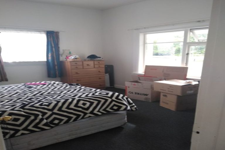 Photo of property in 118 Olliviers Road, Phillipstown, Christchurch, 8011