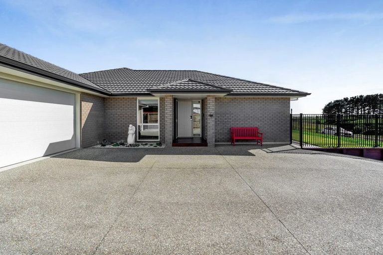 Photo of property in 39 Papawhero Drive, Bell Block, New Plymouth, 4312