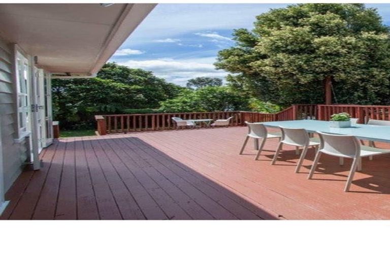 Photo of property in 86 Moa Road, Point Chevalier, Auckland, 1022