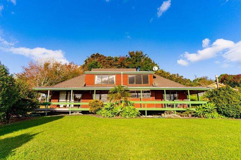 Photo of property in 236 Point View Drive, East Tamaki Heights, Auckland, 2016