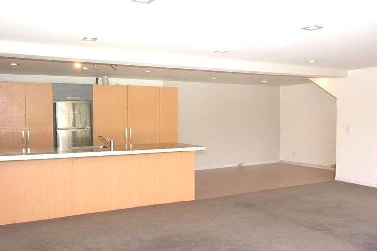 Photo of property in 8b De La Mare Place, Frankton, Queenstown, 9300