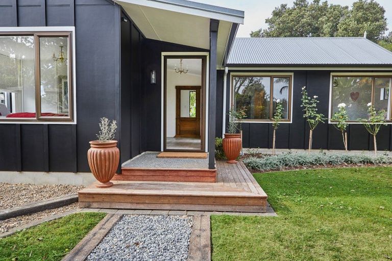 Photo of property in 14 Kuku Street, Te Awanga, 4102