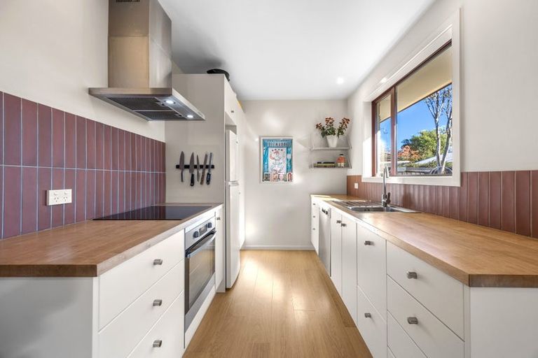 Photo of property in 2/57 Reynolds Avenue, Bishopdale, Christchurch, 8053