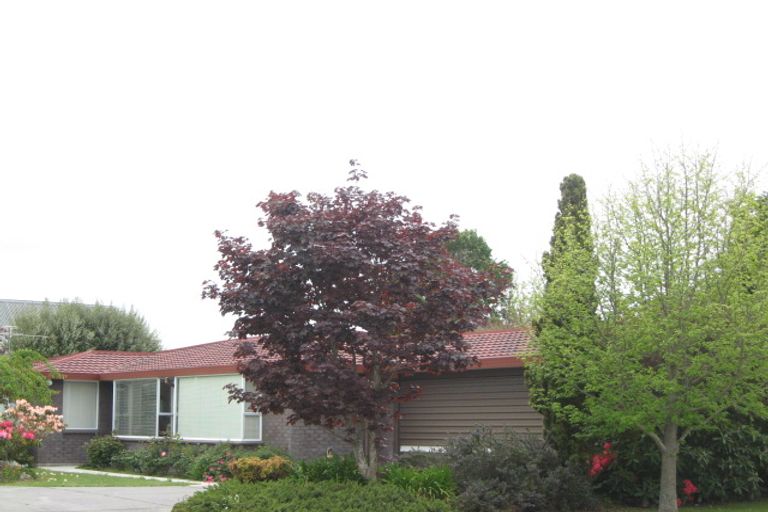 Photo of property in 63 Regency Crescent, Redwood, Christchurch, 8051