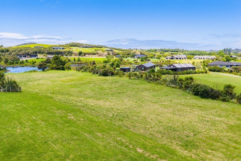 Photo of property in 48 Robert Hastie Drive, Mangawhai, 0573