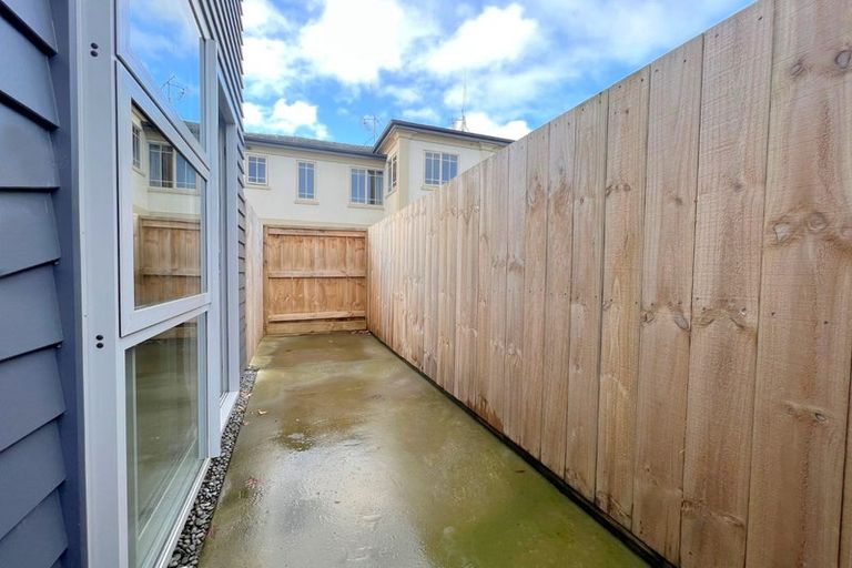 Photo of property in 1/5 Teddy Street, Whitiora, Hamilton, 3200