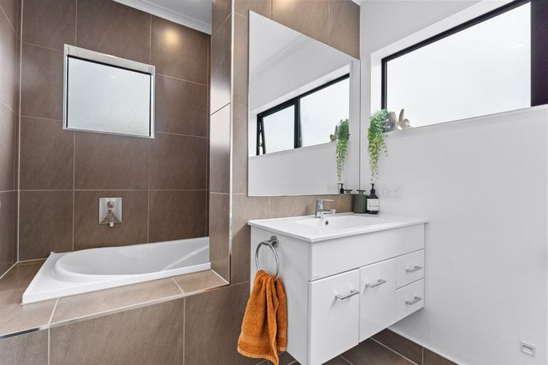 Photo of property in 208 Clark Road, Hobsonville, Auckland, 0616