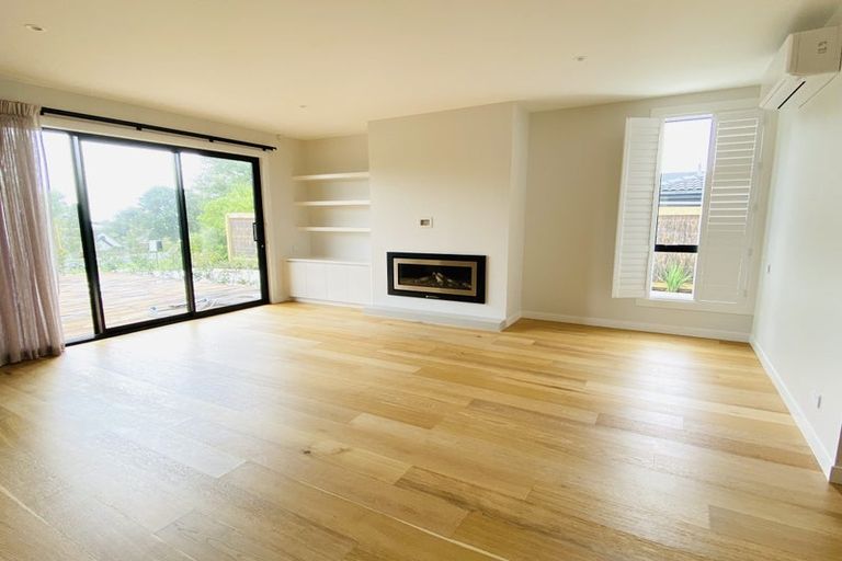 Photo of property in 52 Park Rise, Campbells Bay, Auckland, 0630