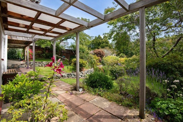 Photo of property in 17 Brownville Crescent, Maori Hill, Dunedin, 9010