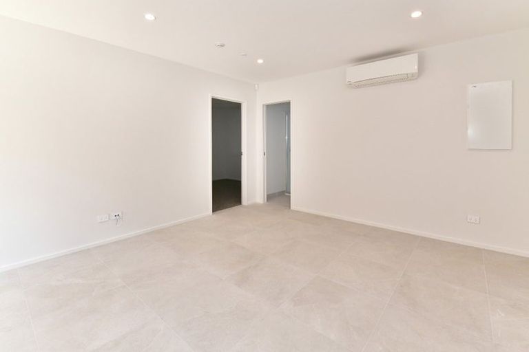 Photo of property in 31 Maraeariki Avenue, Orewa, 0931