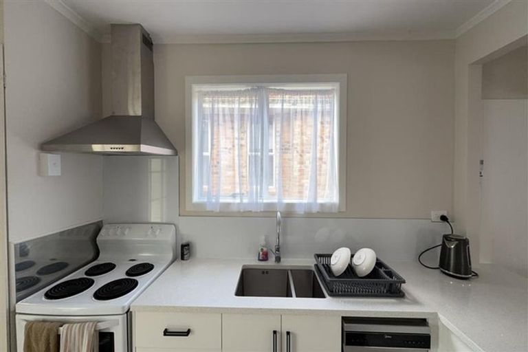 Photo of property in 88 Gardner Avenue, New Lynn, Auckland, 0600