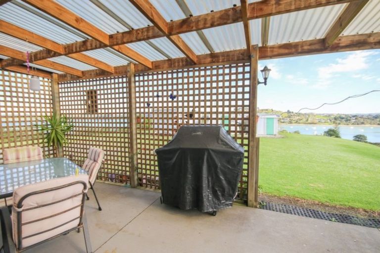 Photo of property in 29 Oxford Street, Whakapirau, Maungaturoto, 0583